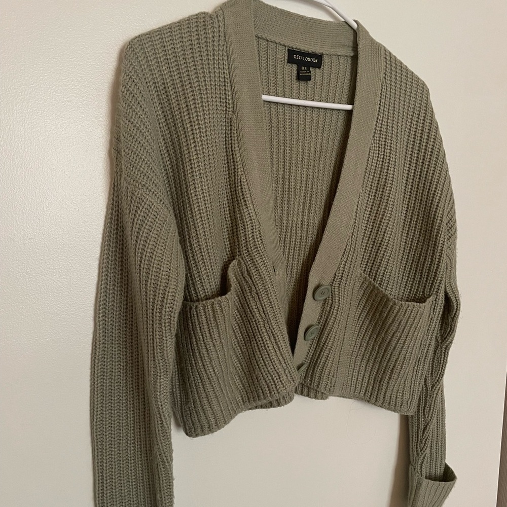 Sage cropped cardigan size S/M